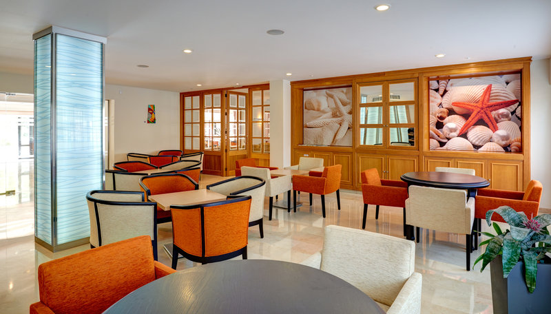 Metropolitan Playa Hotel 8