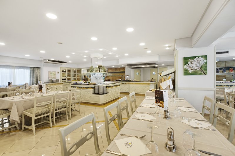 Metropolitan Playa Hotel 12