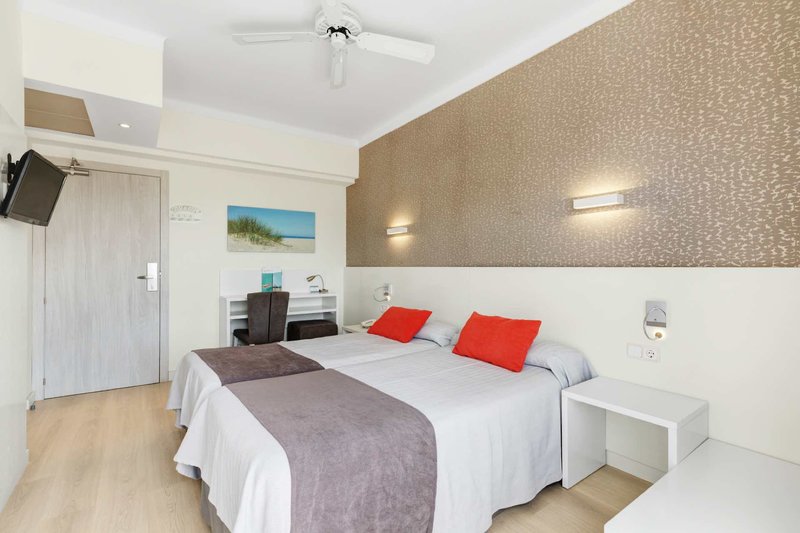 Metropolitan Playa Hotel 6