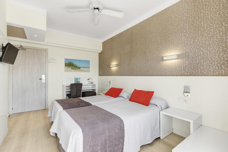 Metropolitan Playa Hotel 9