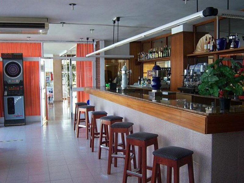 Amic Miraflores 23