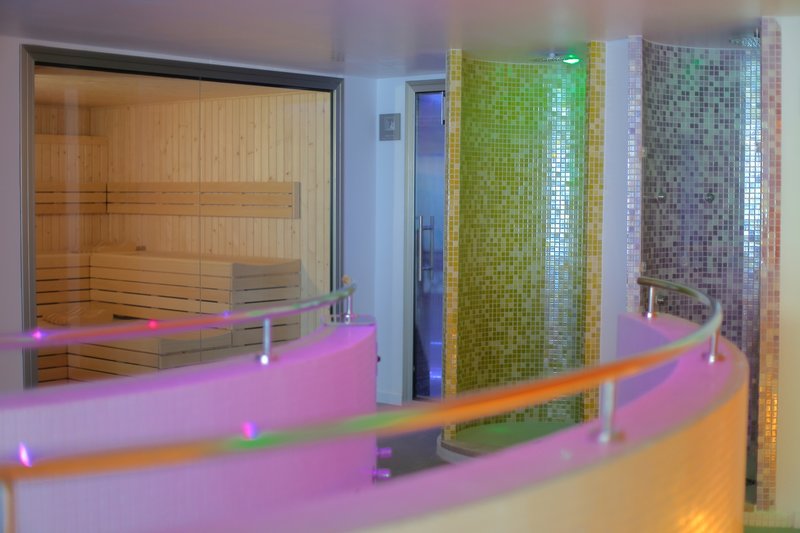 HN Negresco Beach Hotel 14