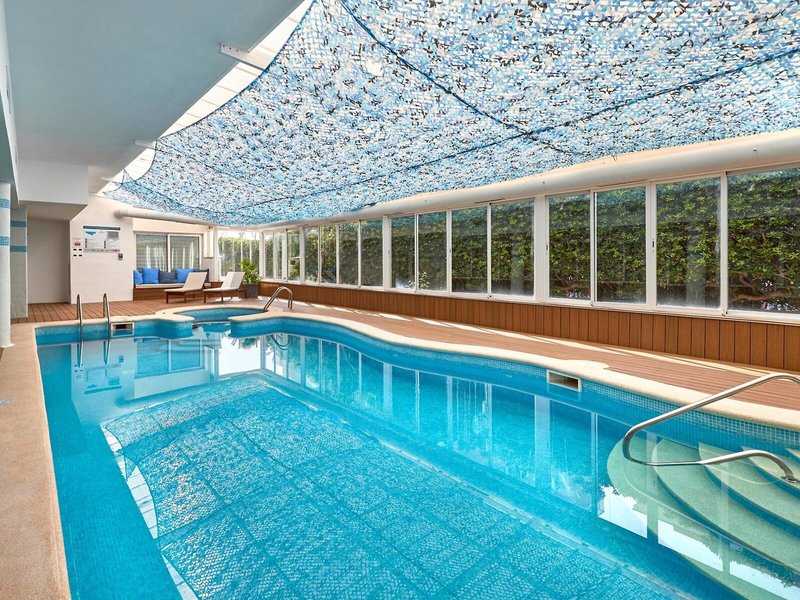 Universal Hotel Neptuno 6