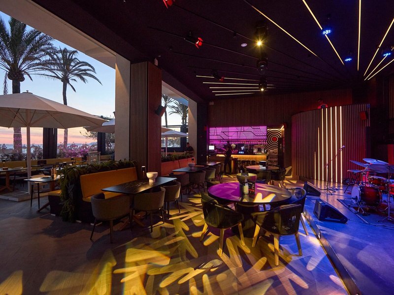 Universal Hotel Neptuno 14