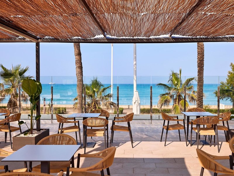 Universal Hotel Neptuno 22