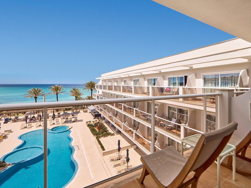 Universal Hotel Neptuno 44