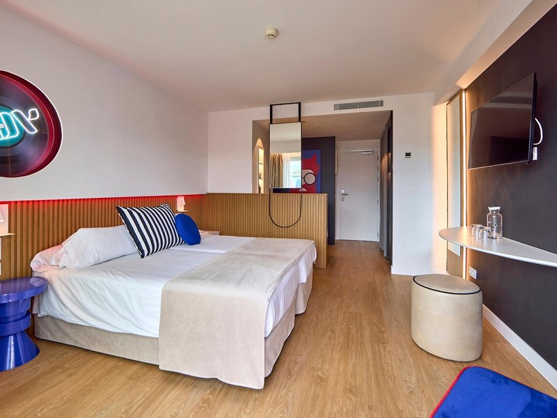 Universal Hotel Neptuno 47