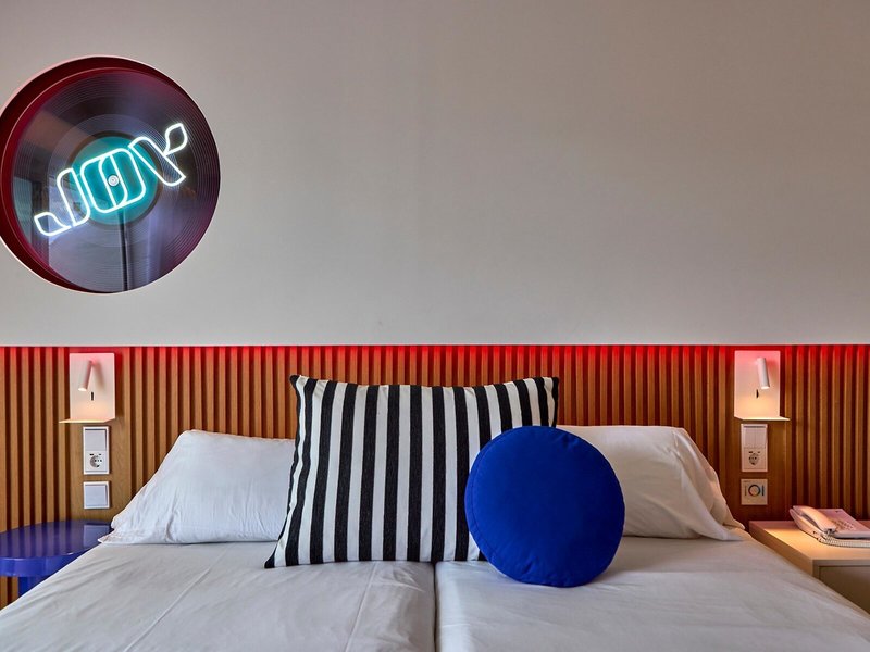 Universal Hotel Neptuno 48