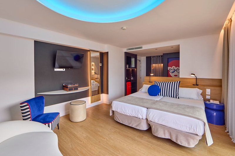 Universal Hotel Neptuno 19