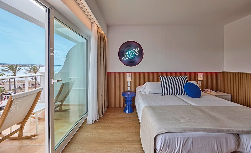 Universal Hotel Neptuno 9