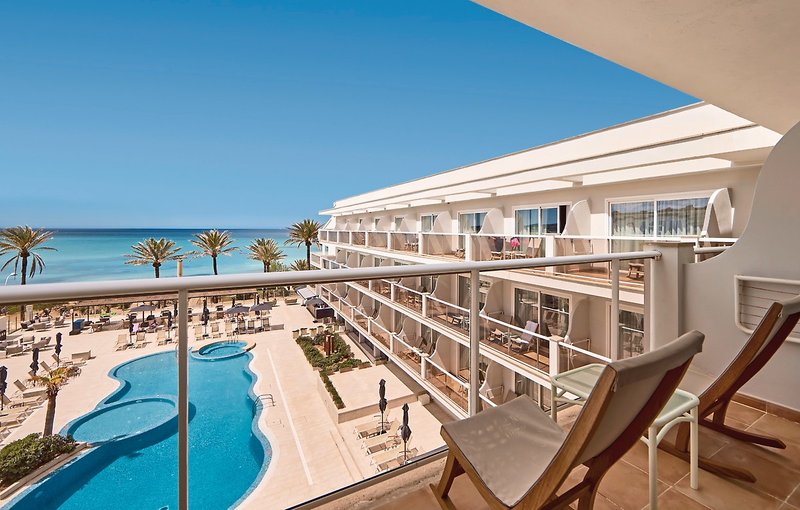 Universal Hotel Neptuno 13
