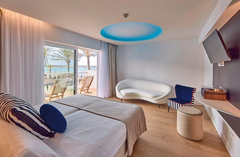 Universal Hotel Neptuno 14