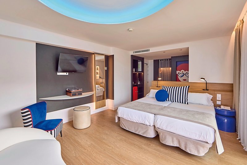 Universal Hotel Neptuno 15
