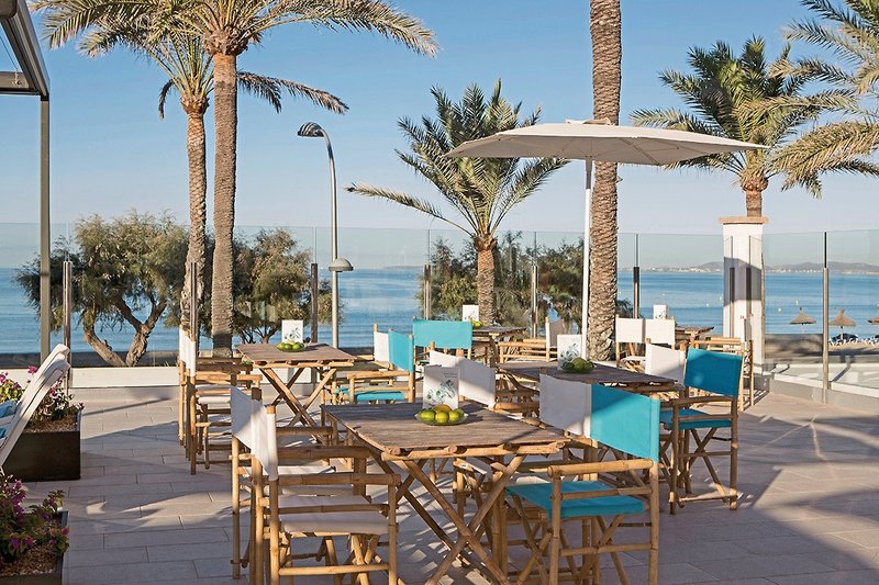 Universal Hotel Neptuno 21