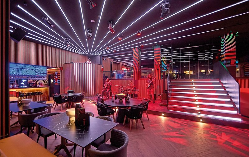 Universal Hotel Neptuno 26