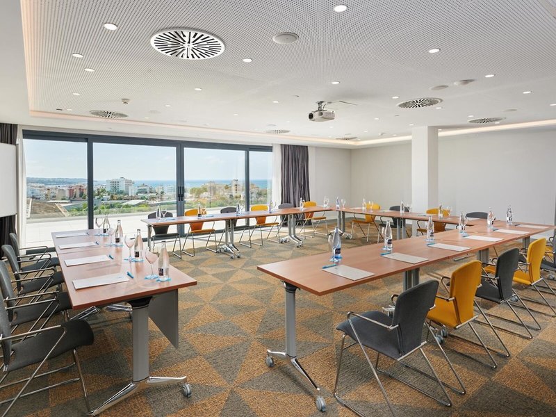 Grupotel Playa de Palma Suites & Spa 16
