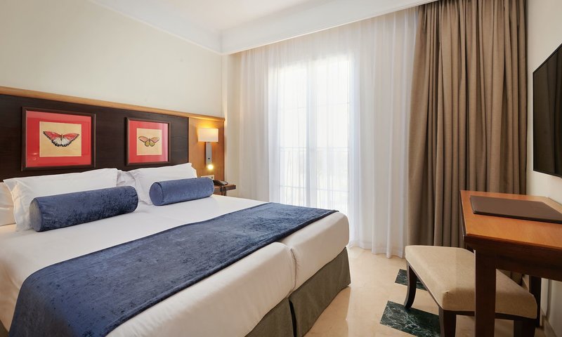 Grupotel Playa de Palma Suites & Spa 11