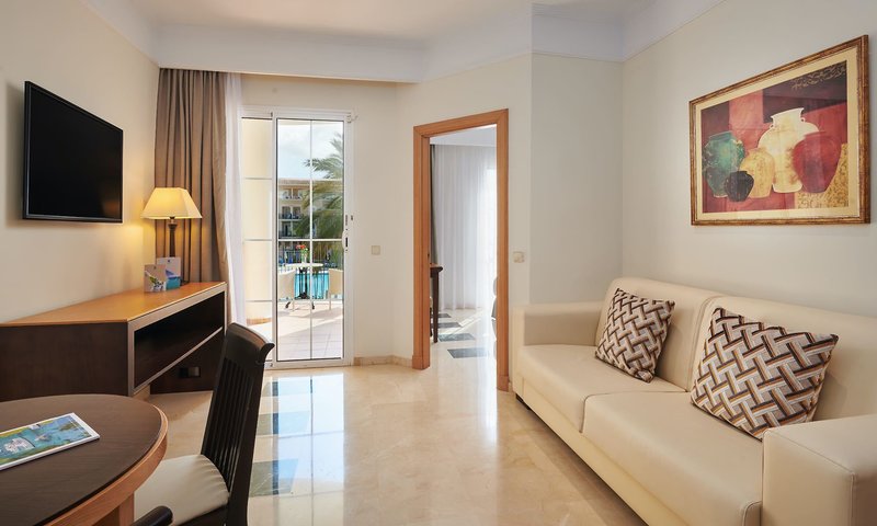 Grupotel Playa de Palma Suites & Spa 16
