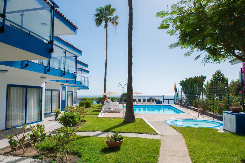 Apartamentos Caribes 1 2