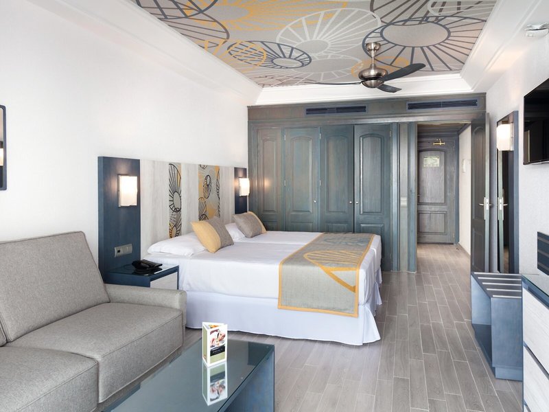 Hotel Riu Vistamar 23