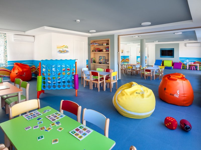 Hotel Riu Chiclana 26