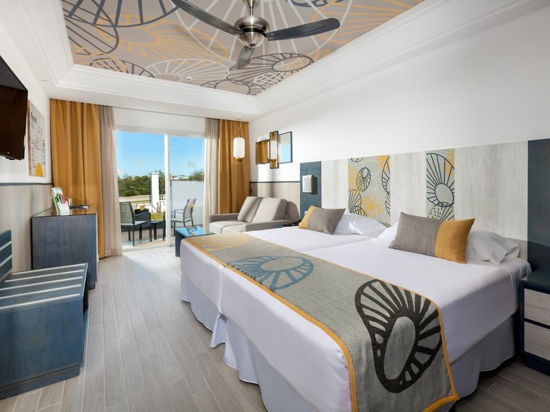 Hotel Riu Chiclana 39