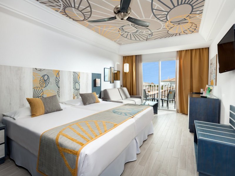 Hotel Riu Chiclana 28
