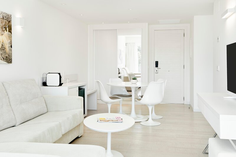 Iberostar Waves Cristina 44