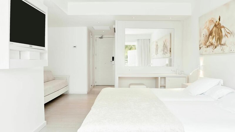 Iberostar Waves Cristina 34