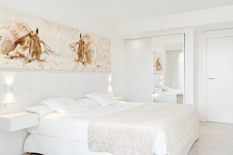 Iberostar Waves Cristina 45