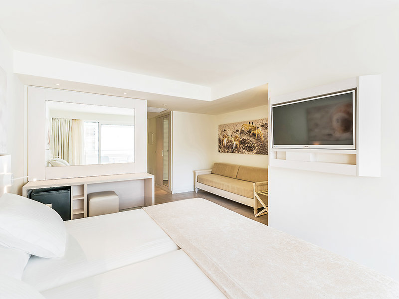 Iberostar Cristina 18