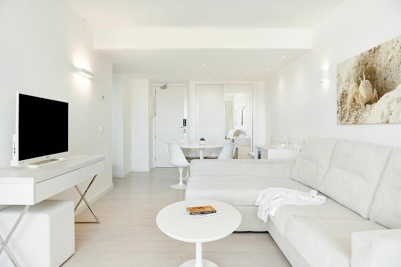 Iberostar Waves Cristina 47