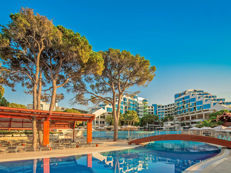 Cornelia de Luxe Resort