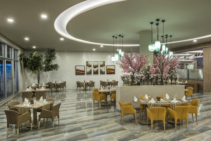 Delphin BE Grand Resort  13