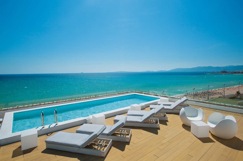 HM Tropical 1 - Outdoor Pool