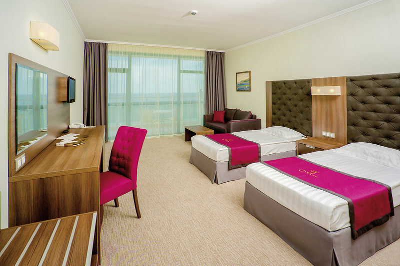 Marina Grand Beach Hotel 18