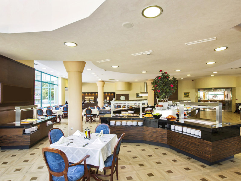 Marina Grand Beach Hotel 16