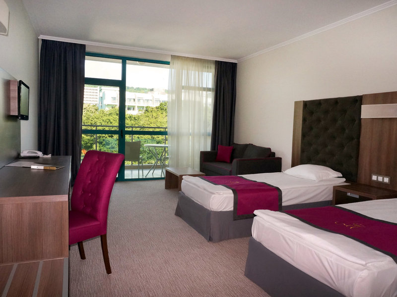 Marina Grand Beach Hotel 26