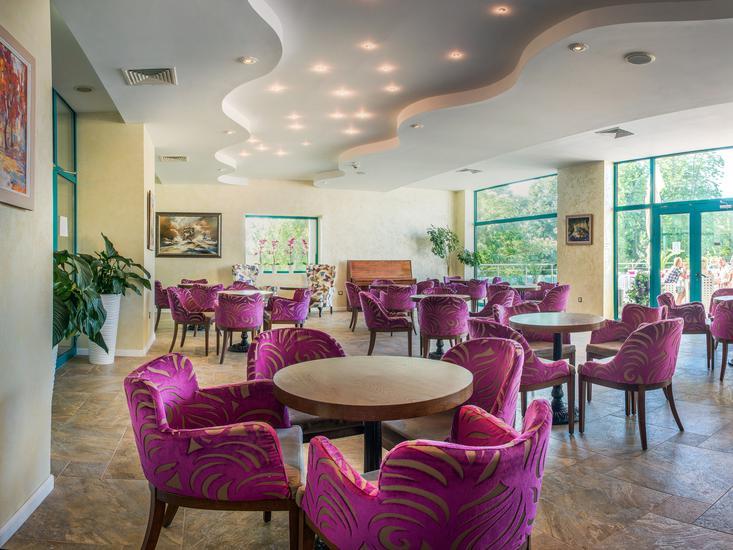 Marina Grand Beach Hotel 8