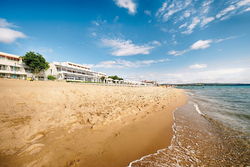 TUI SUNEO Helios Beach 19