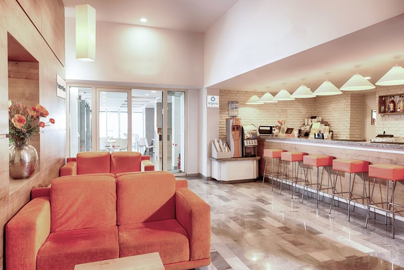 TUI SUNEO Helios Beach 18