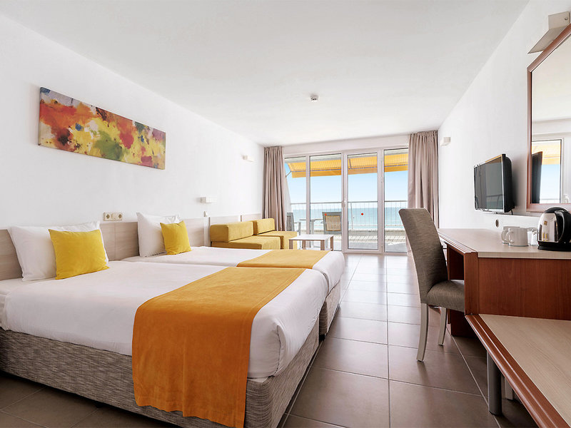 AluaSun Helios Beach 22