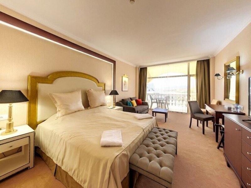 Victoria Palace 46