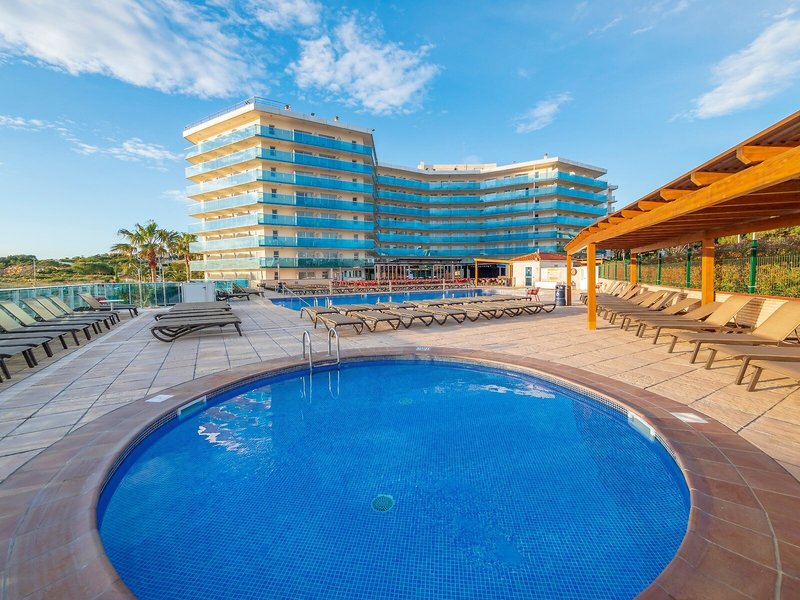 Golden Donaire Beach 4 - Outdoor Pool