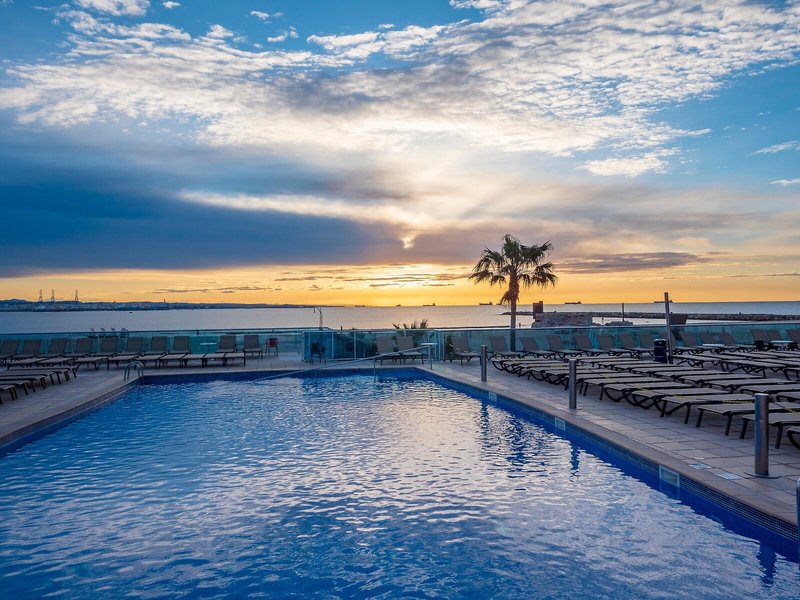 Golden Donaire Beach 7 - Outdoor Pool