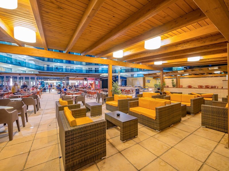 Golden Donaire Beach 17 - Restaurant