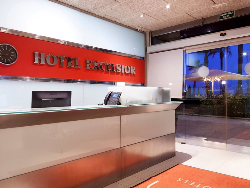 Hotel URH Excelsior 12 - Room Example
