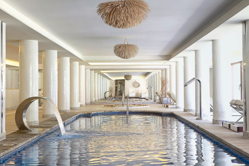 Hotel Es Port 24
