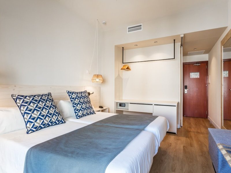 FERGUS Style Soller Beach 44