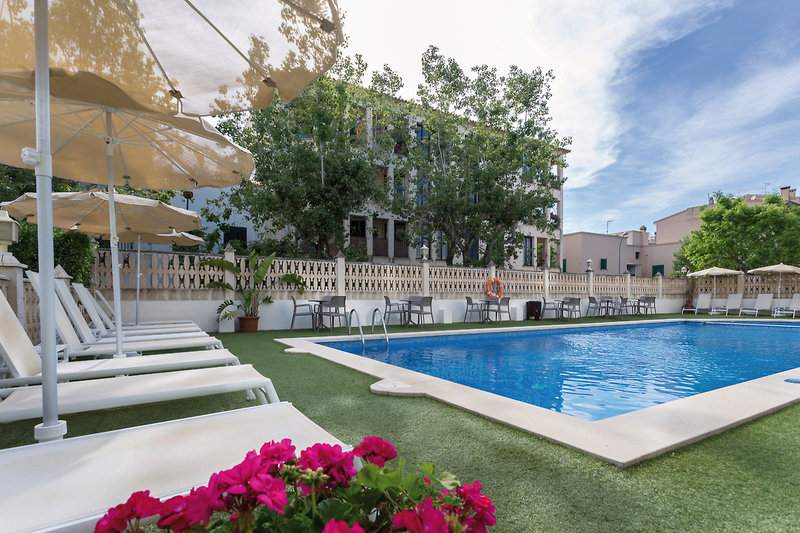 Fergus Style Soller Beach 2 - Outdoor Pool